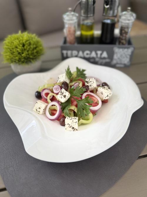 ГРЪЦКА САЛАТА  380гр